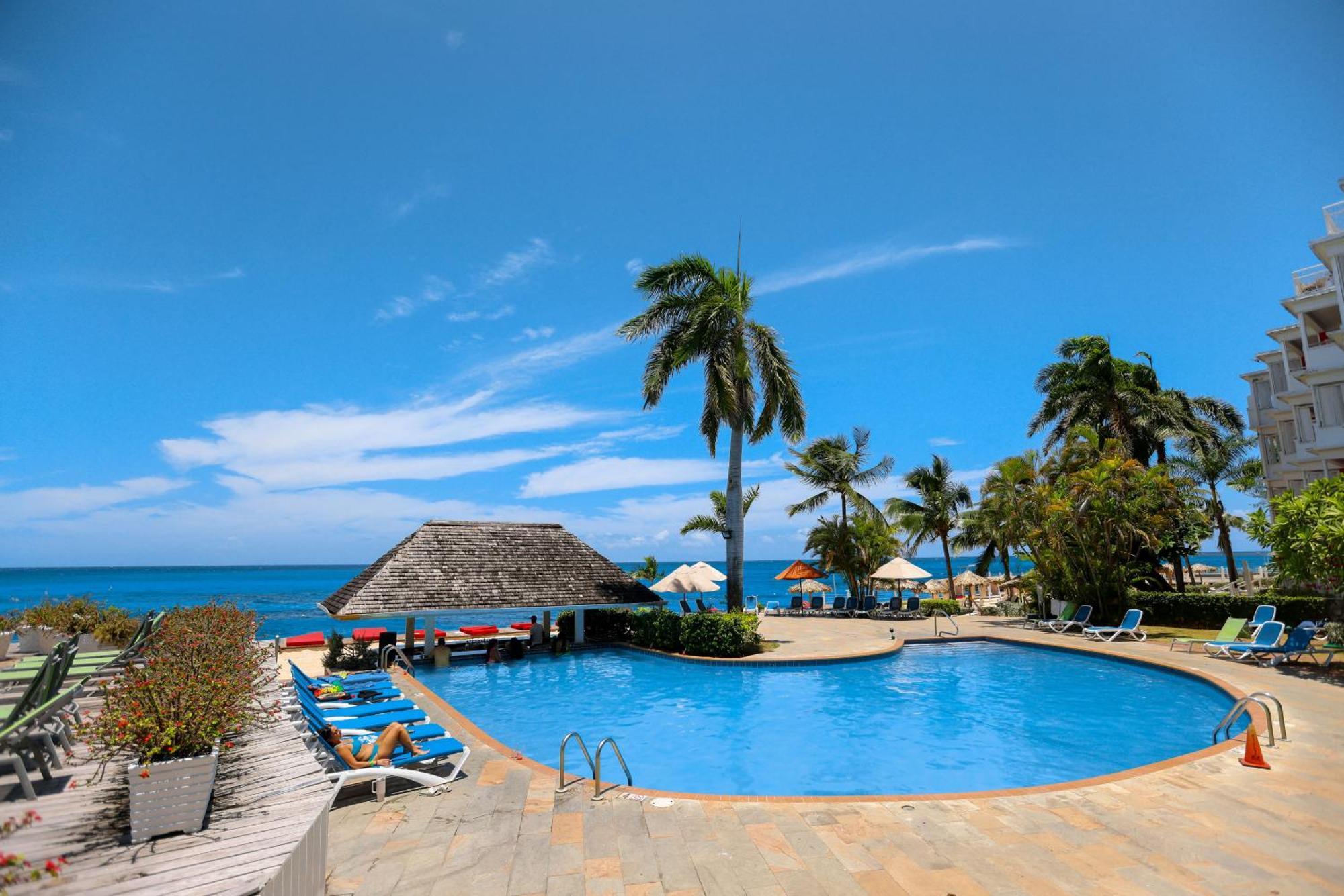 Grand Decameron Montego Beach, A Trademark All-Inclusive Resort Montego Bay Esterno foto