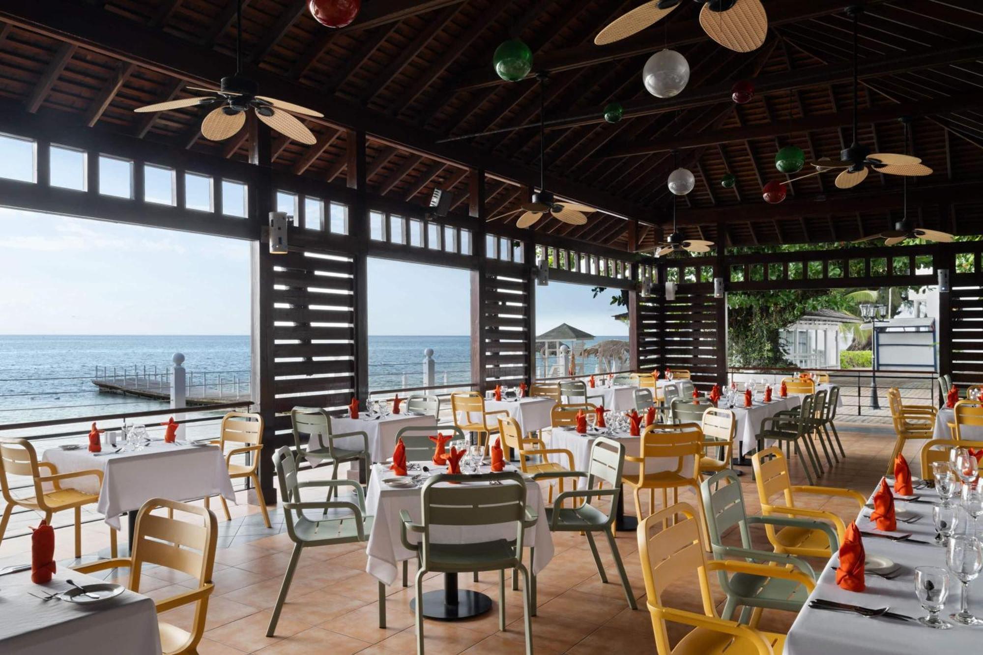 Grand Decameron Montego Beach, A Trademark All-Inclusive Resort Montego Bay Esterno foto