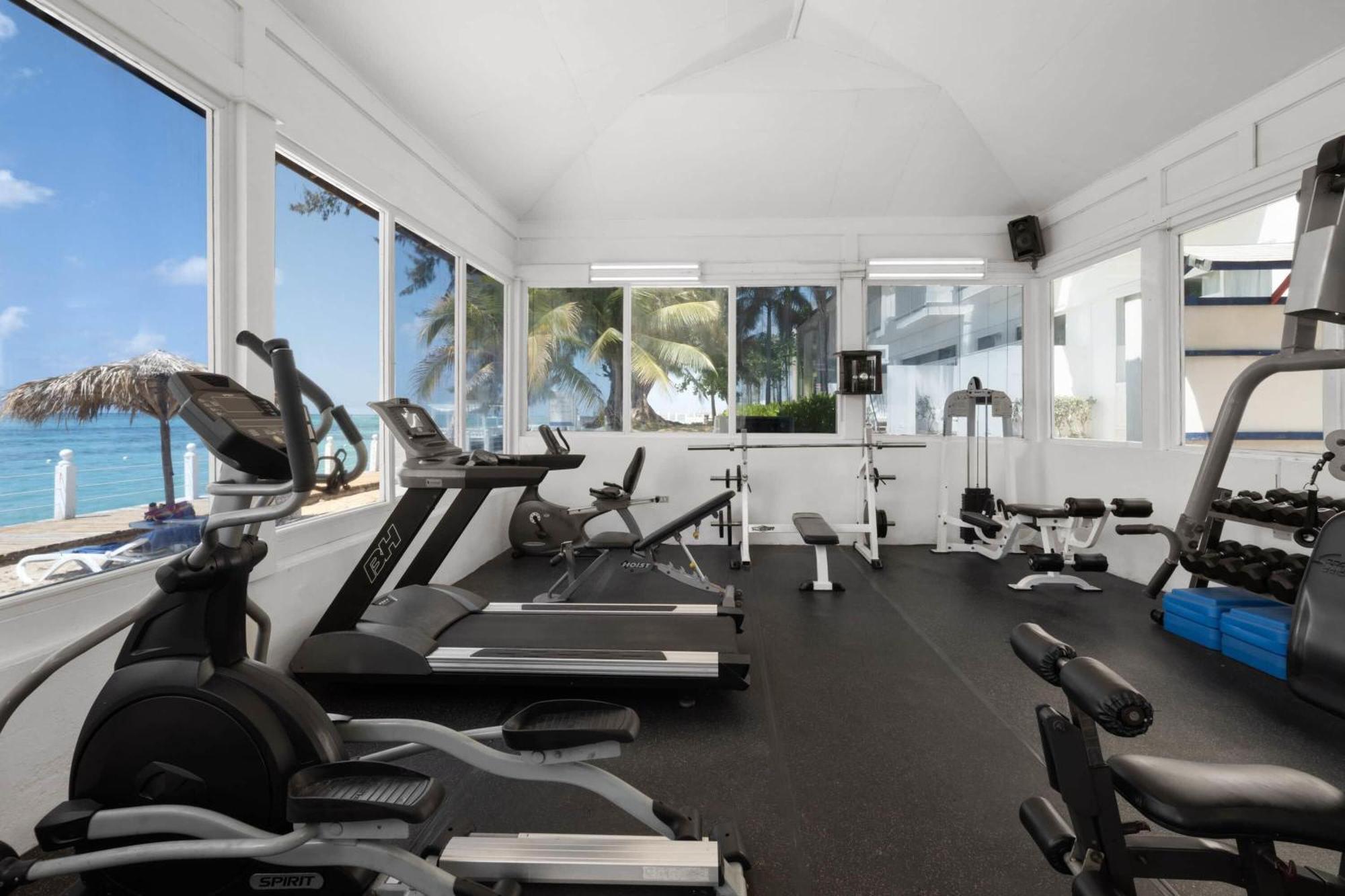 Grand Decameron Montego Beach, A Trademark All-Inclusive Resort Montego Bay Esterno foto