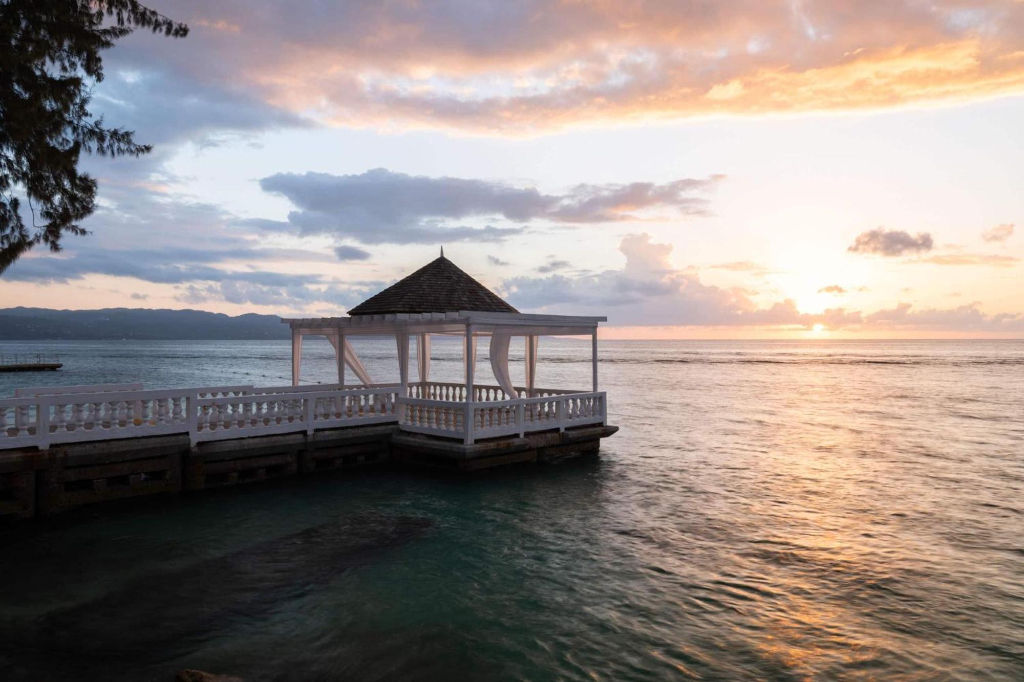 Grand Decameron Montego Beach, A Trademark All-Inclusive Resort Montego Bay Esterno foto