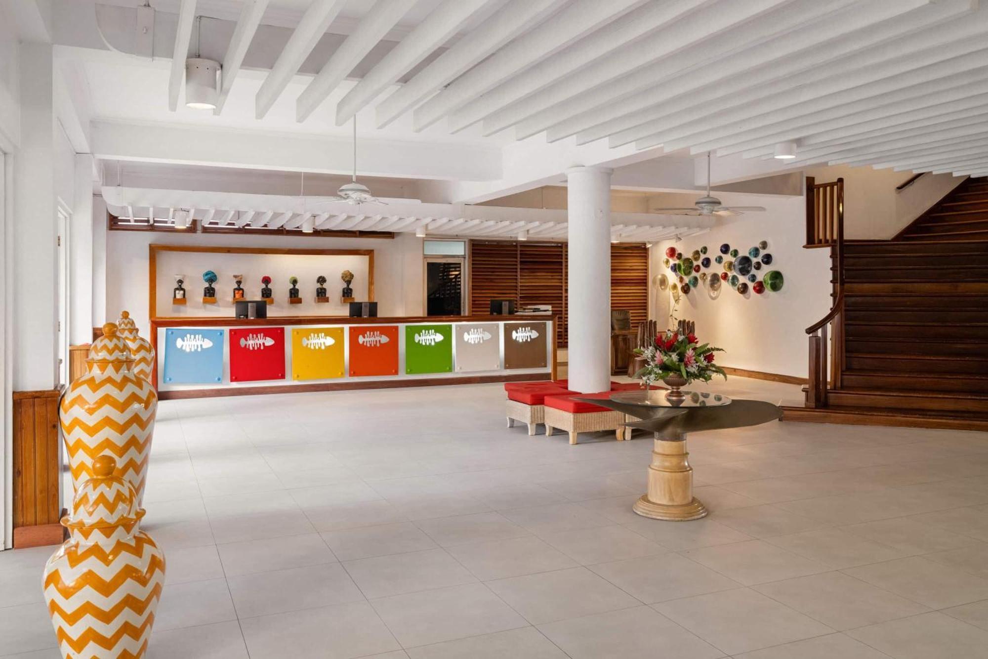 Grand Decameron Montego Beach, A Trademark All-Inclusive Resort Montego Bay Esterno foto