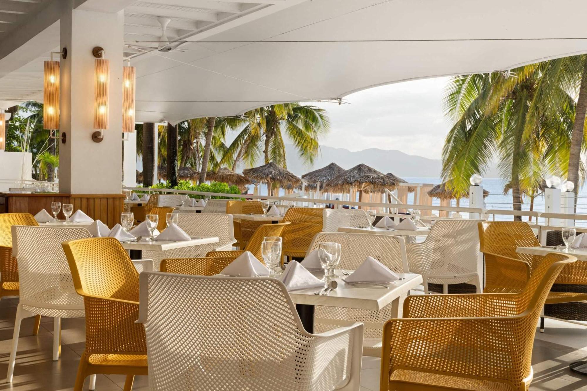 Grand Decameron Montego Beach, A Trademark All-Inclusive Resort Montego Bay Esterno foto