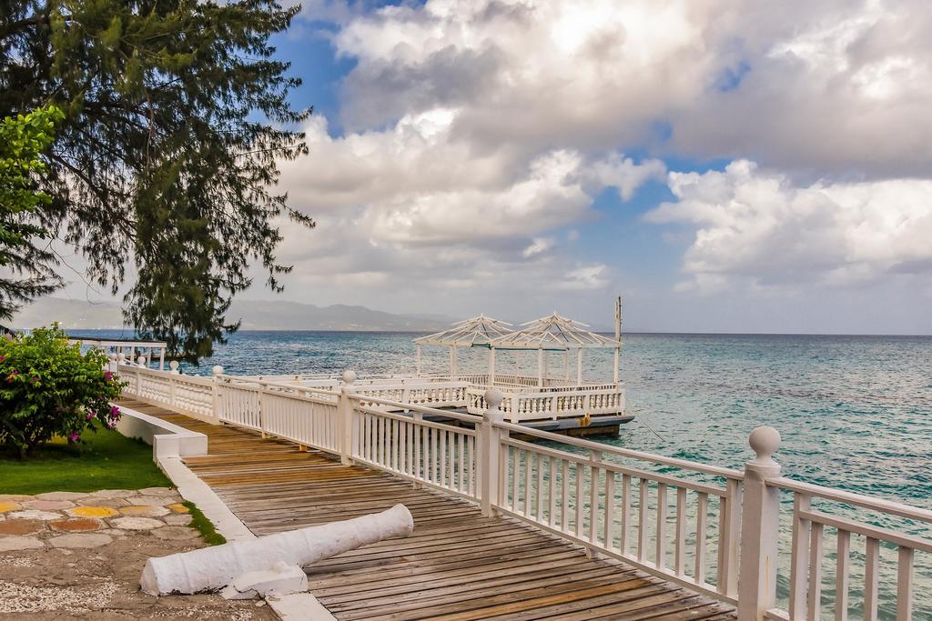 Grand Decameron Montego Beach, A Trademark All-Inclusive Resort Montego Bay Esterno foto